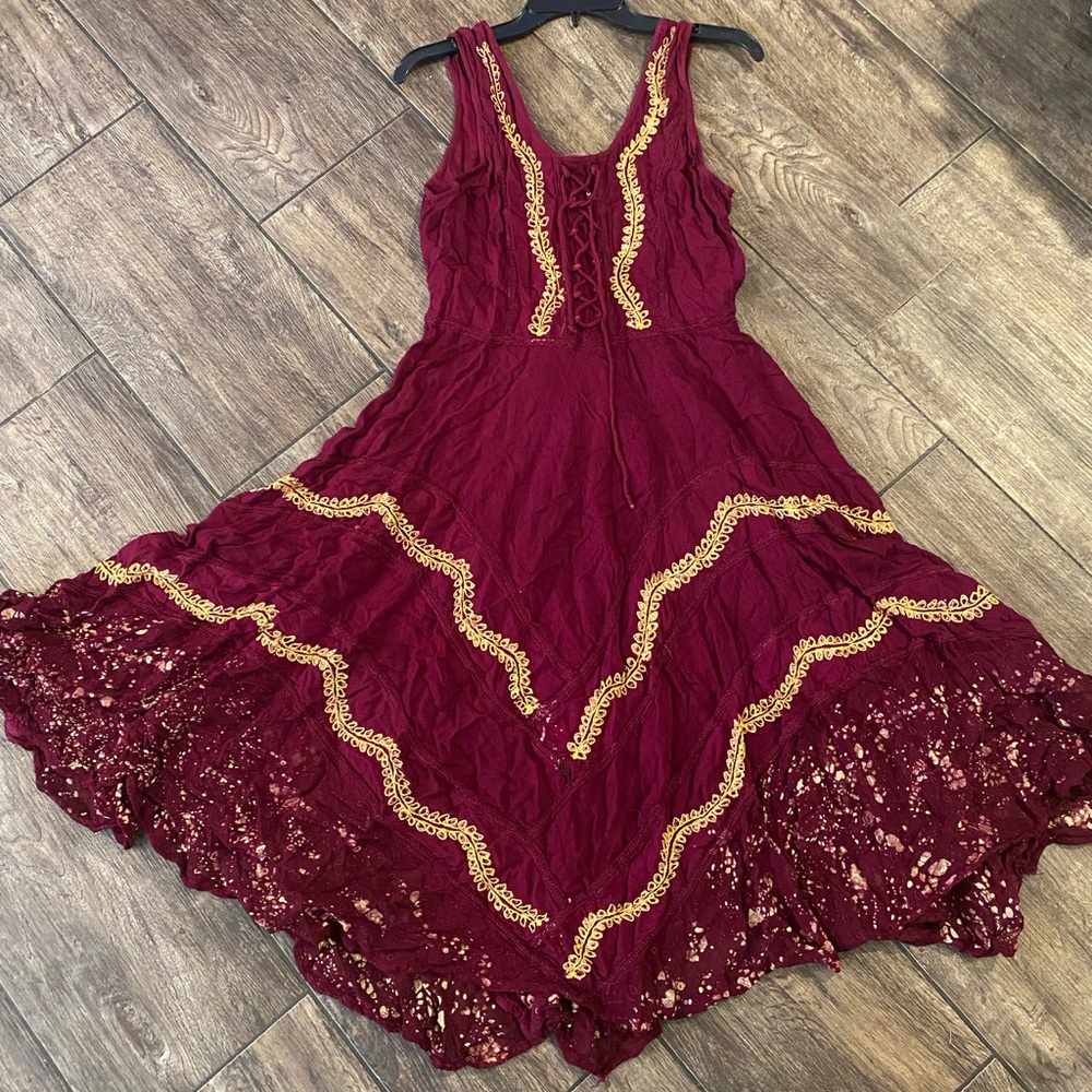 VTG Renaissance Trapeze
Dress burgandy gold
Embroidery OS Gypsy
Whimsigoth